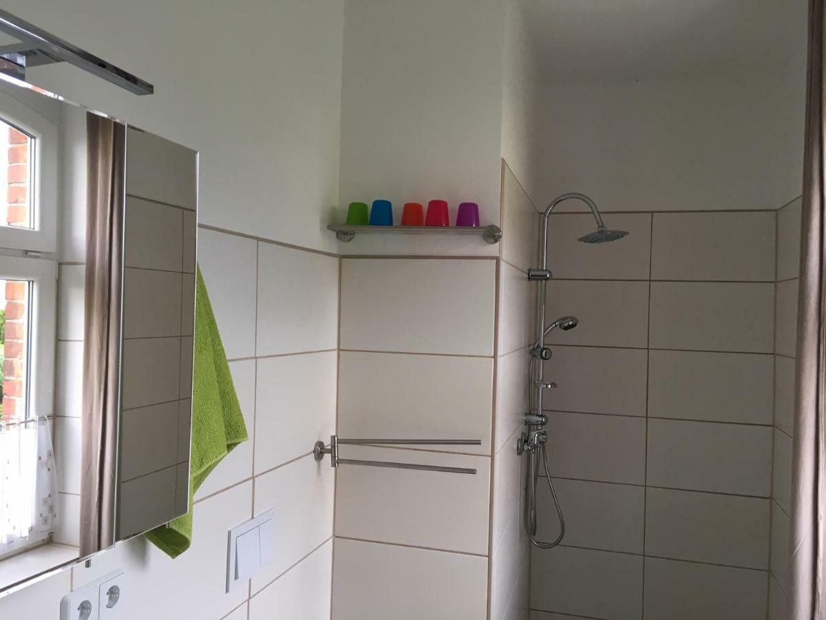 Ferienwohnung An Der Berliner Seenkette Schwerin  Exterior photo