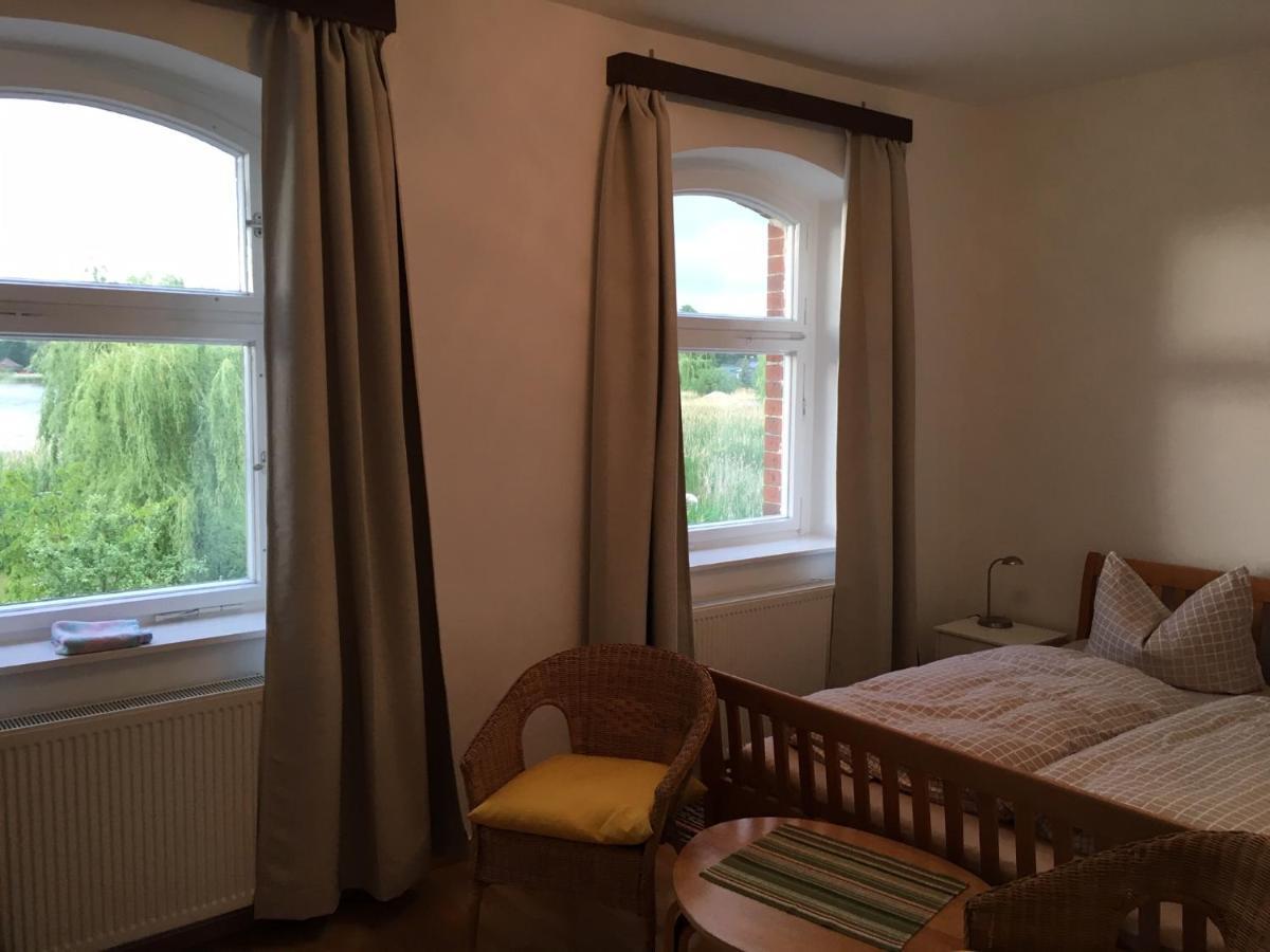 Ferienwohnung An Der Berliner Seenkette Schwerin  Exterior photo